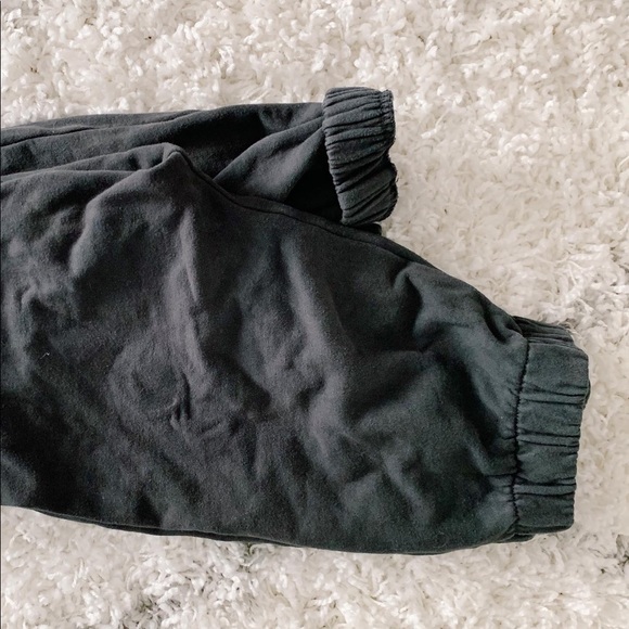 brandy melville black rosa sweatpants🖤 - Picture 2 of 4